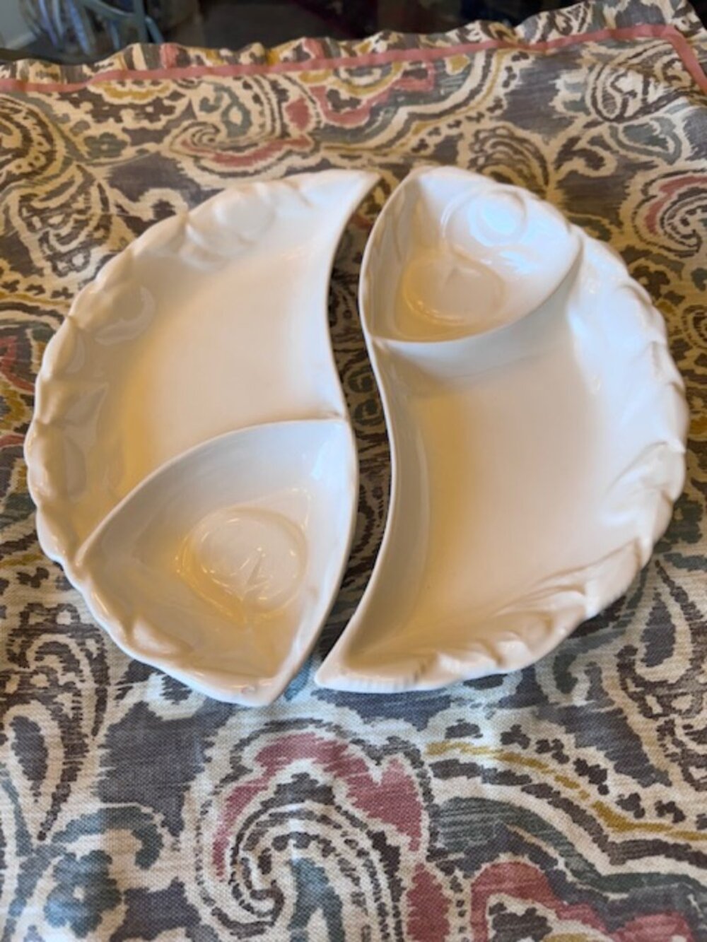 YIN YANG WHITE SERVING SET